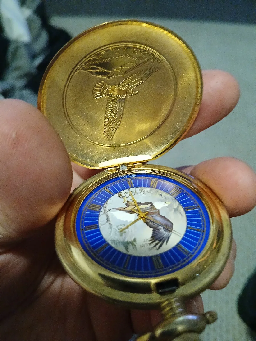 Vintage Eagle Pocket Watch image indicator(3)