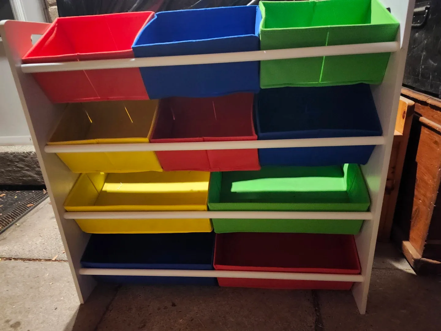 Kids' Storage Shelf with Colourful Bins image indicator(2)