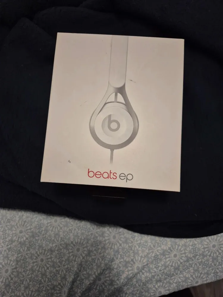 Beats EP Wired On-Ear Headphones - White