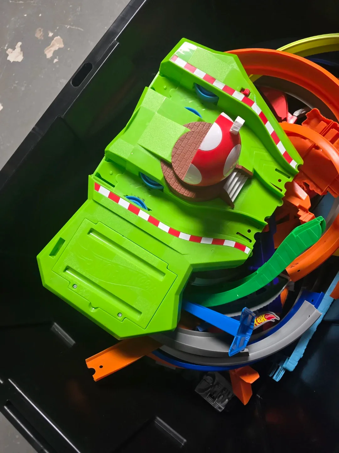 Hot Wheels Track Lot image indicator(4)