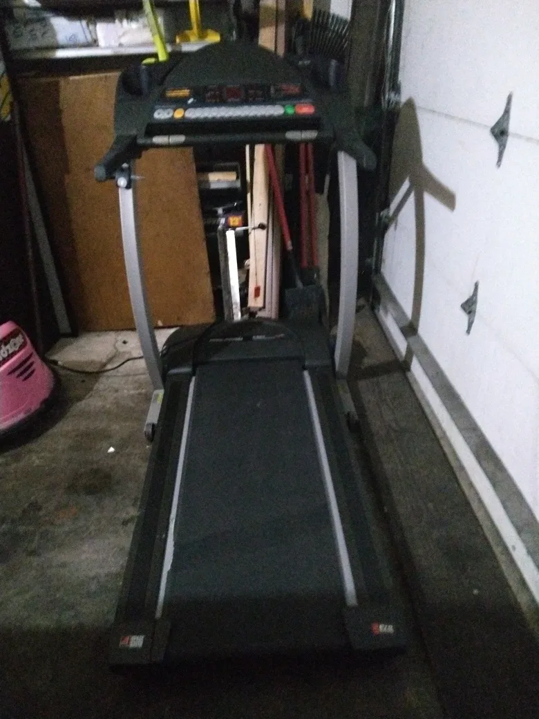 Tread mill