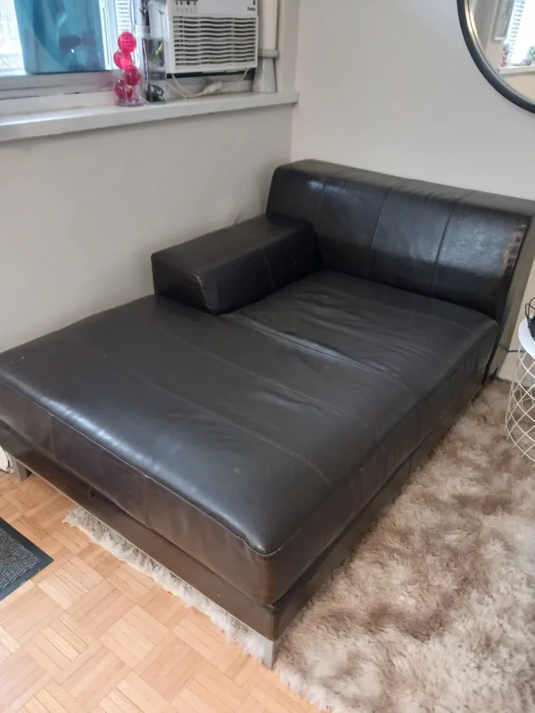 Leather Chaise Lounge