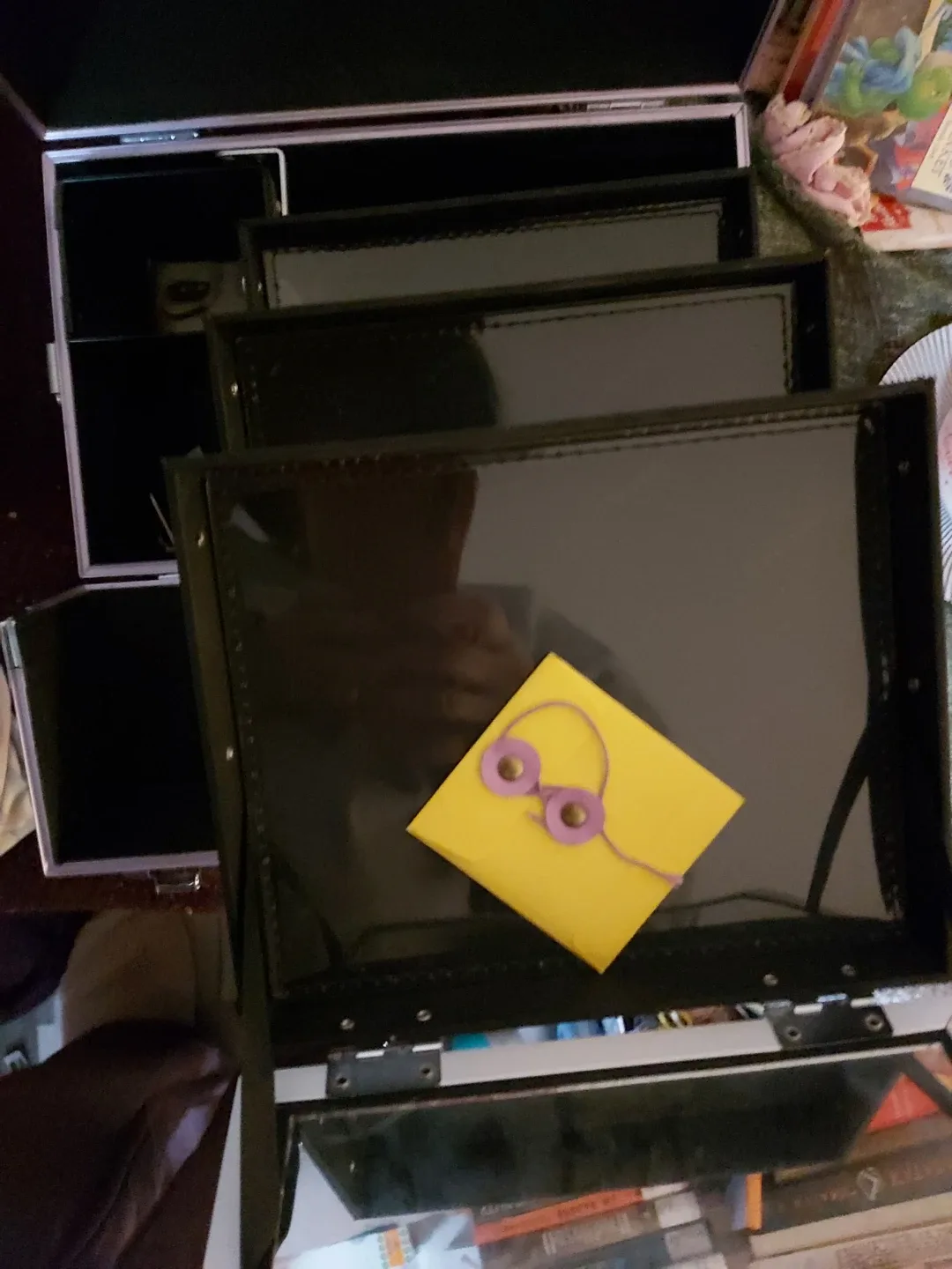 Pink Makeup/Jewelry Case image indicator(2)