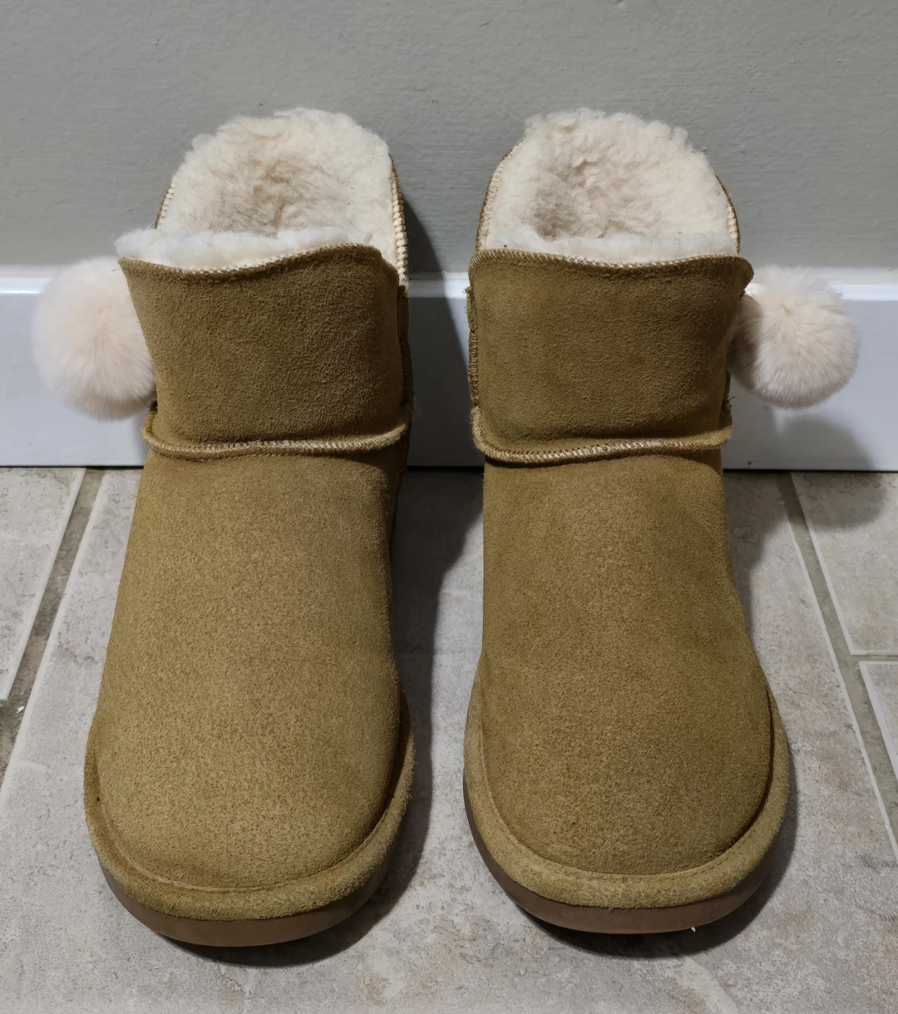 Softmoc Boots size 8