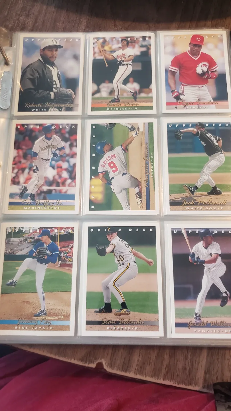 Baseball Collectors Trading Cards Binder image indicator(4)