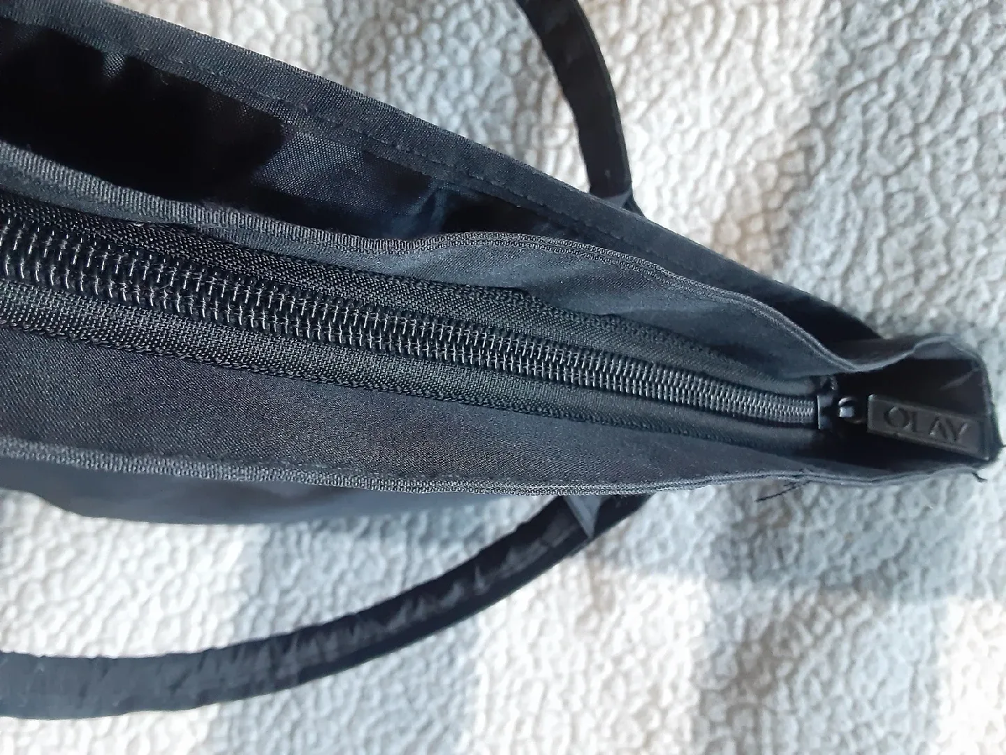 OLAY Black Tote Bag image indicator(4)