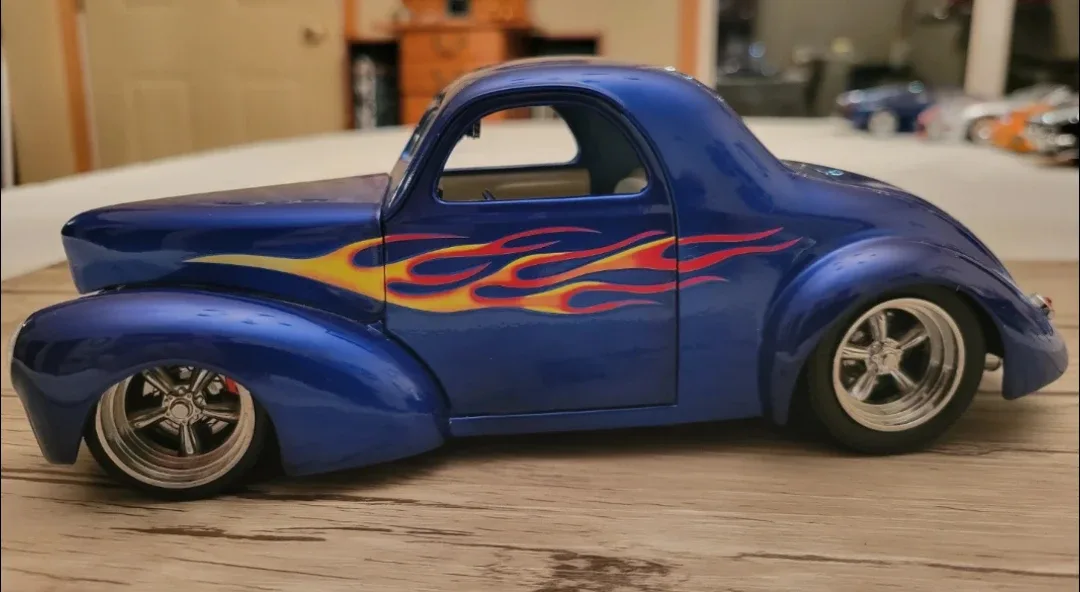 Blue Willys 1941 Coupe Diecast Car image indicator(5)