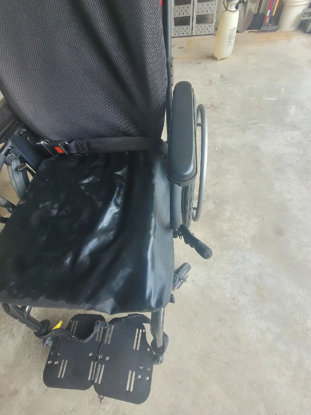 Quickie Wheelchair image indicator(4)