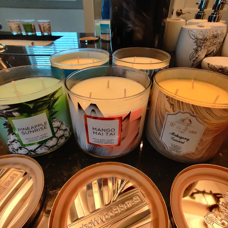 Bath & Body Works Scented Candles image indicator(4)