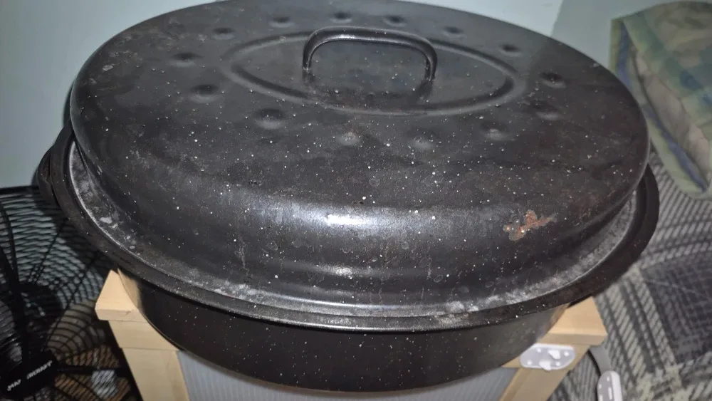 Roaster & Food tray holder (price listed)