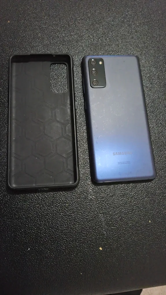 Samsung Galaxy S20 FE 5G - 128GB with JETech Case image indicator(4)