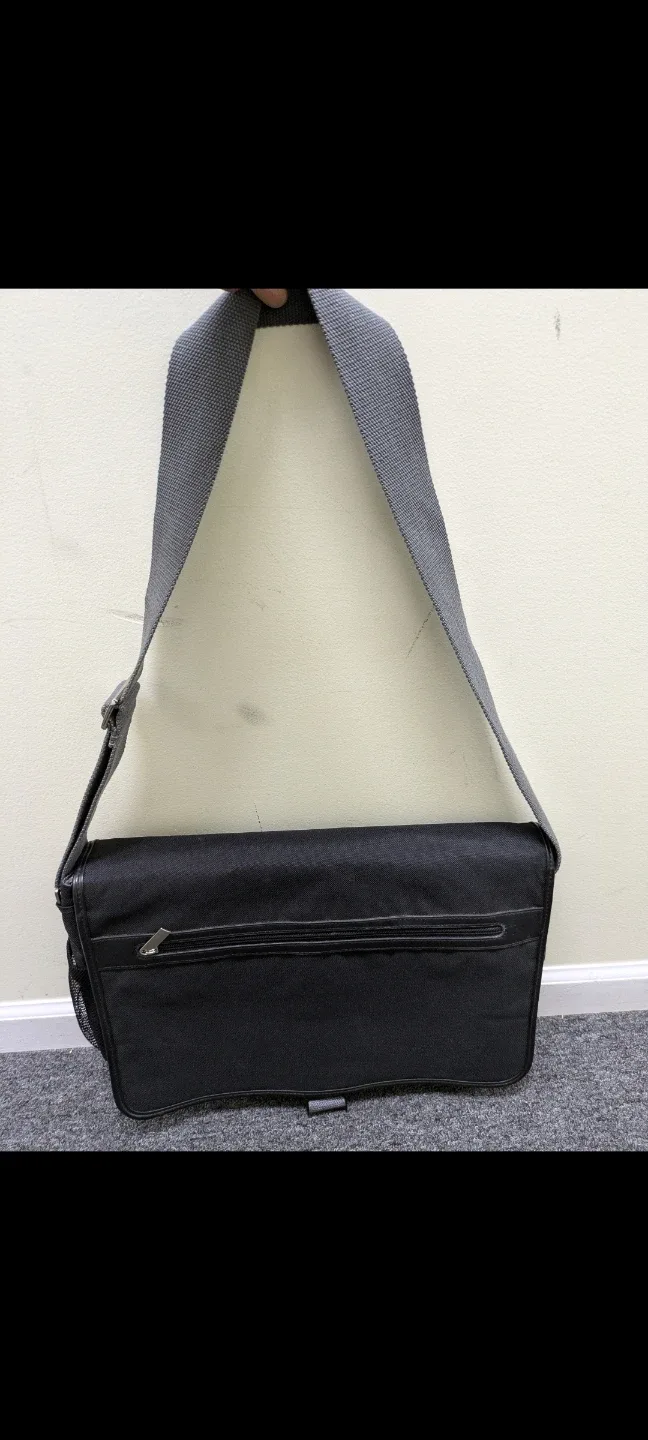 Black/Gray Shoulder strap Messenger Bag thumbnail