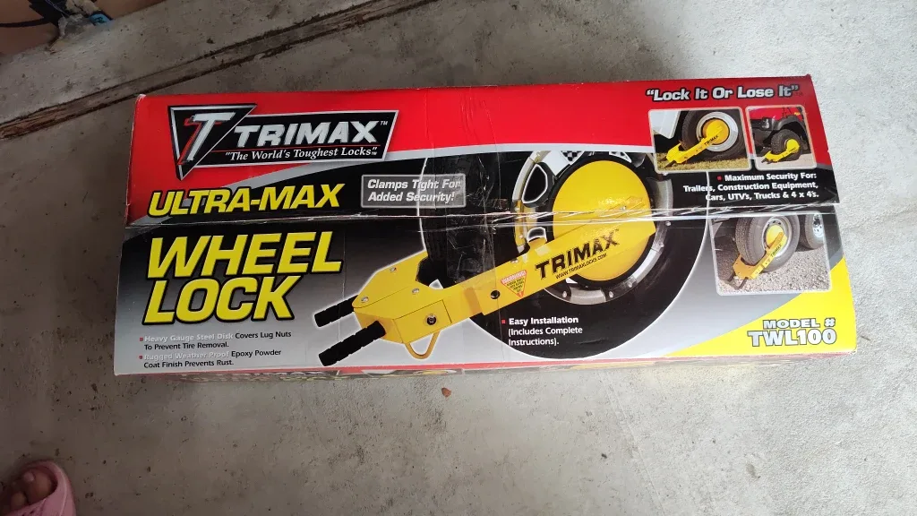 Motorcycle Helmets: Schuberth, AGV & Oxford Motorcycle Cover image indicator(6)