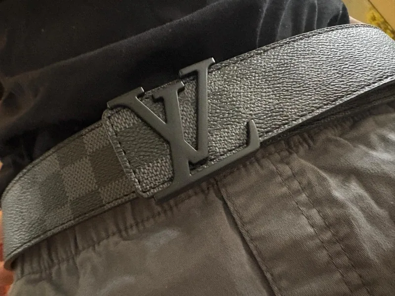 Louis Vuitton LV Initiales 40mm Reversible Belt Graphite image indicator(2)