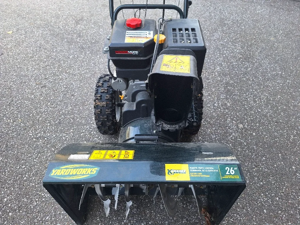 Yardworks 26" Snow Thrower