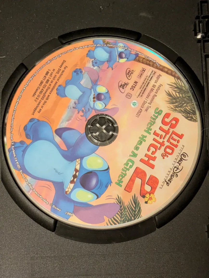 Lilo & Stitch 2: Stitch Has a Glitch DVD image indicator(2)