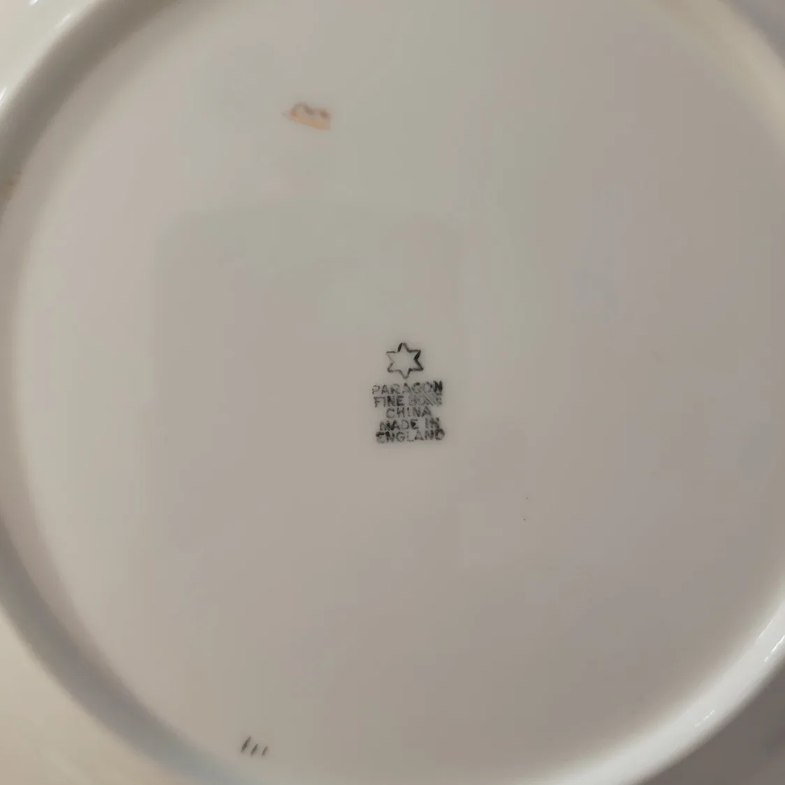 Paragon Fine Bone China Plate - Made in England image indicator(2)