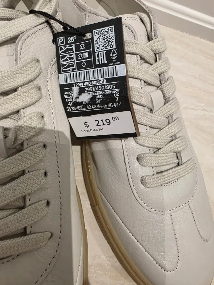 Massimo Dutti Leather Sneakers - New with Tags image indicator(6)