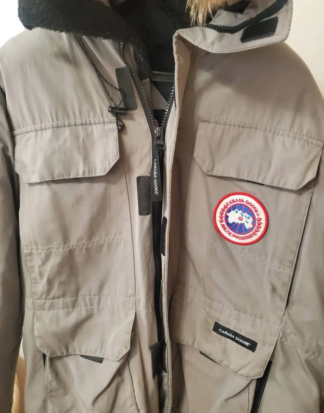 Mens Canada goose parka. Xlarge image indicator(3)