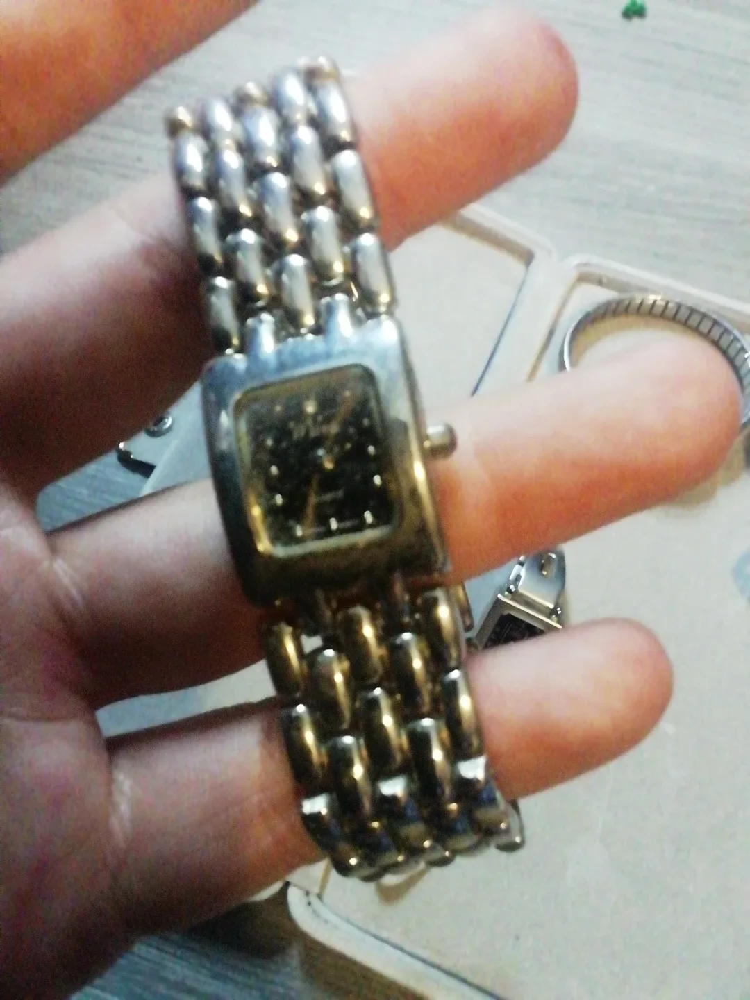 Lot of  Fashionable Watches for me and women image indicator(3)