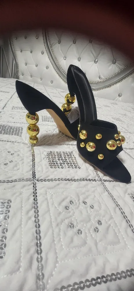 Black Heels - Size 39 image indicator(4)