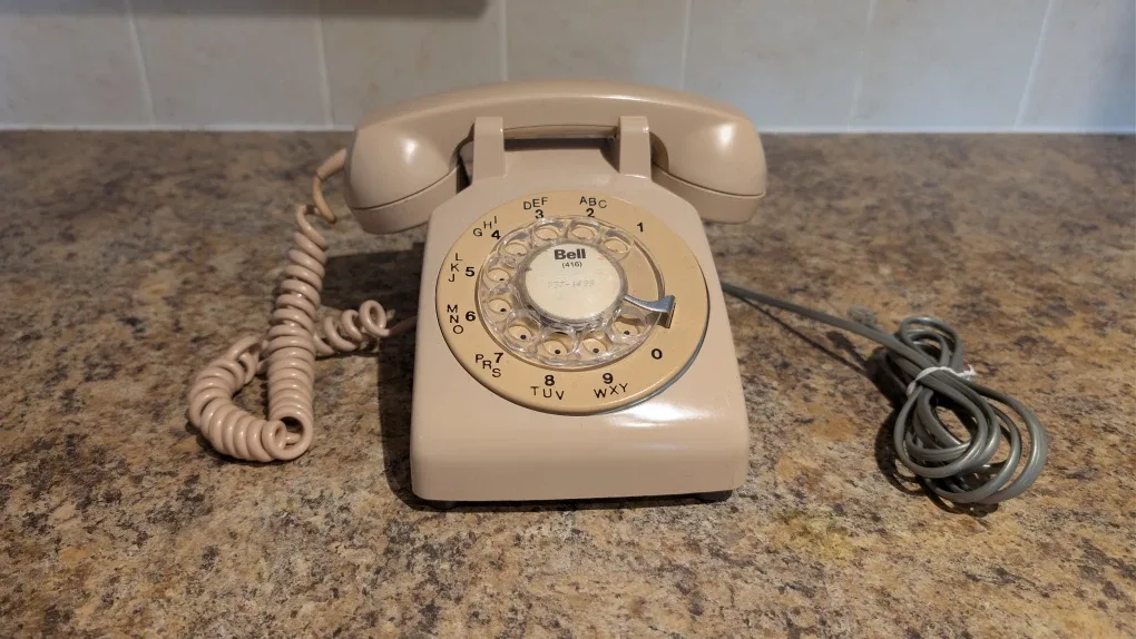 Vintage Bell Rotary Phone image indicator(2)