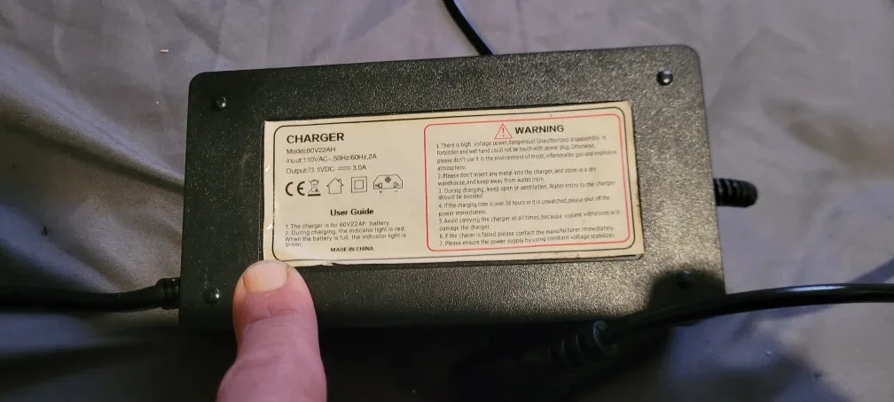 60V/22Ah 3A Lead Acid E-Bike Charger image indicator(2)