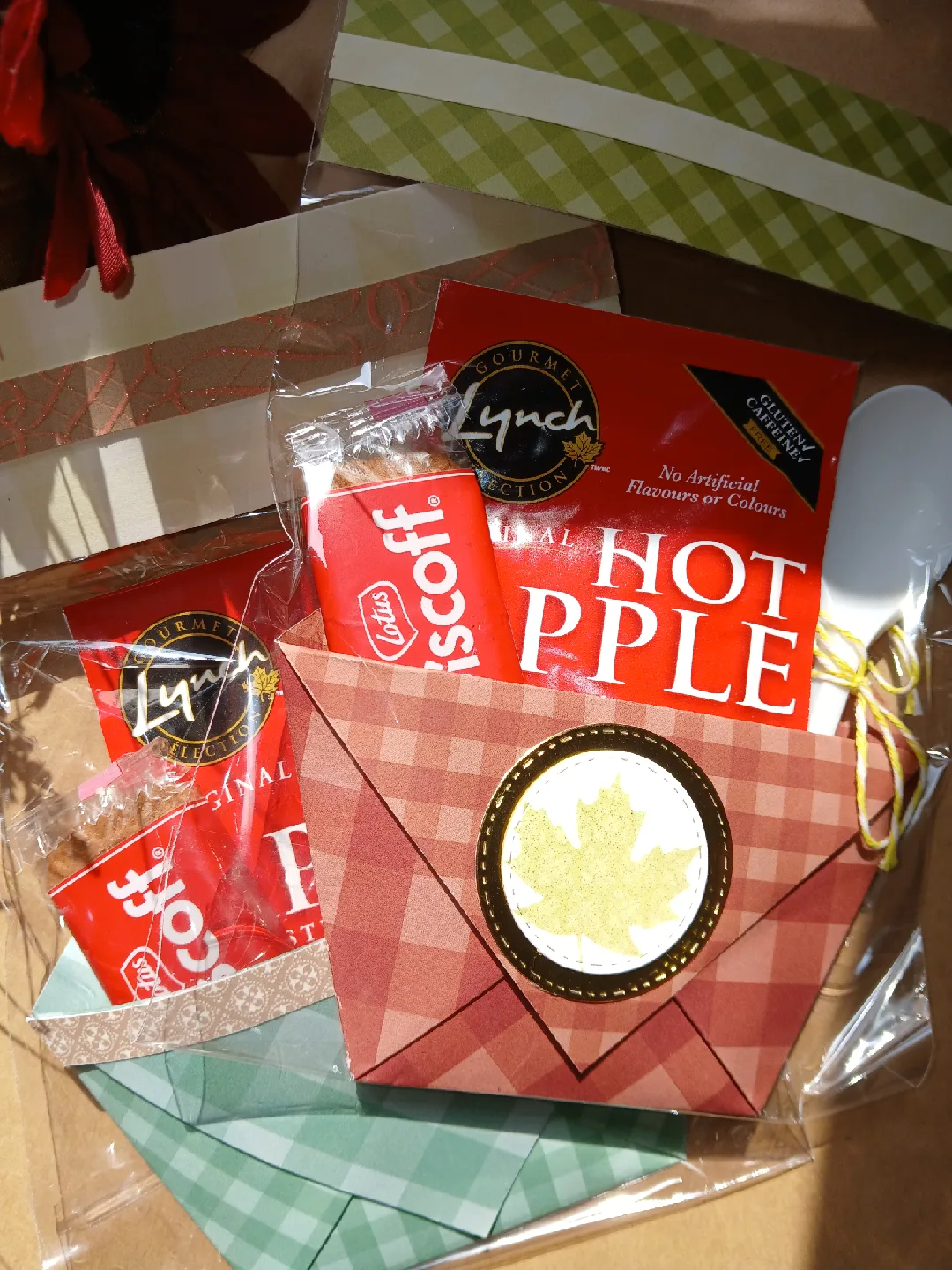 Apple cider favor with biscoff cookie and spoon