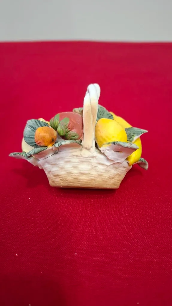 Fruit Basket Figurine 3" image indicator(2)