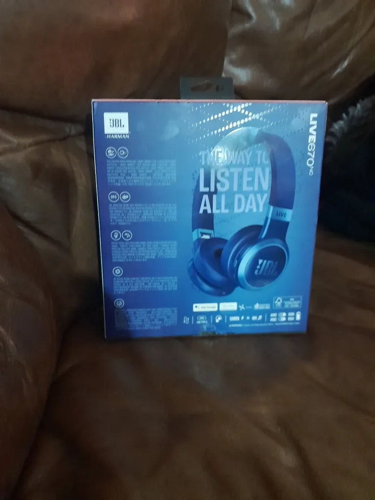 New JBL Live 670NC Blue Headphones image indicator(2)