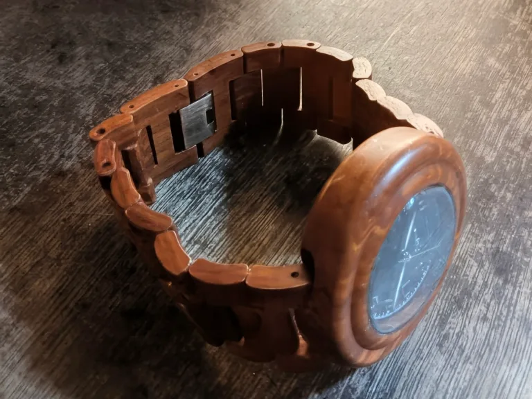 Earth Wood Watch - Brown image indicator(2)
