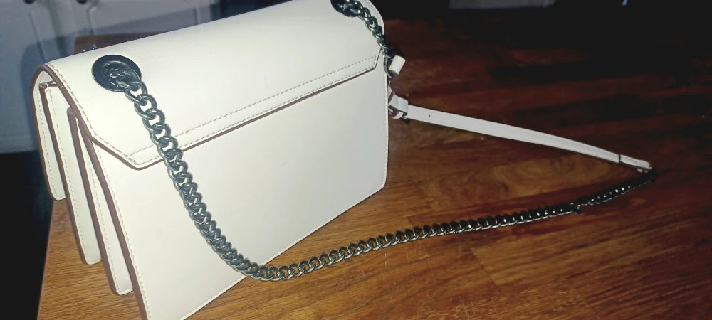 White Shoulder Bag with Chain - photo 3