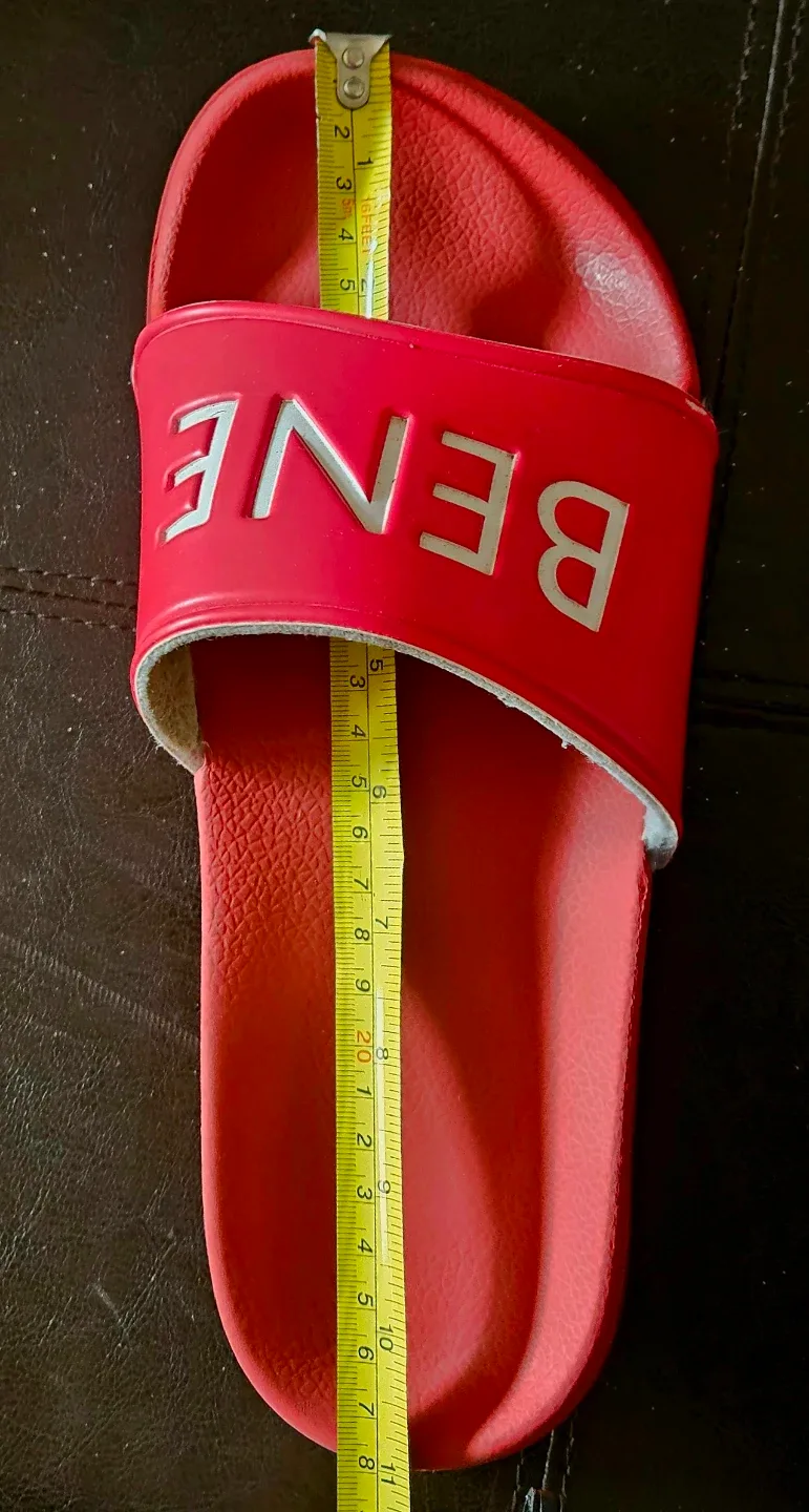 Benetton Red Slides - Size 9 🥕 image indicator(4)