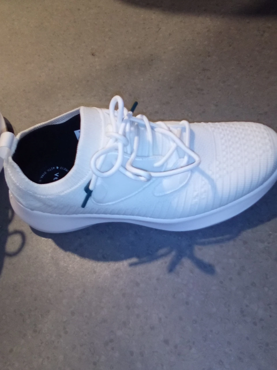 ***3 PAIRS(LEFT)-"VESSE"  RUNNERS*** - photo 5