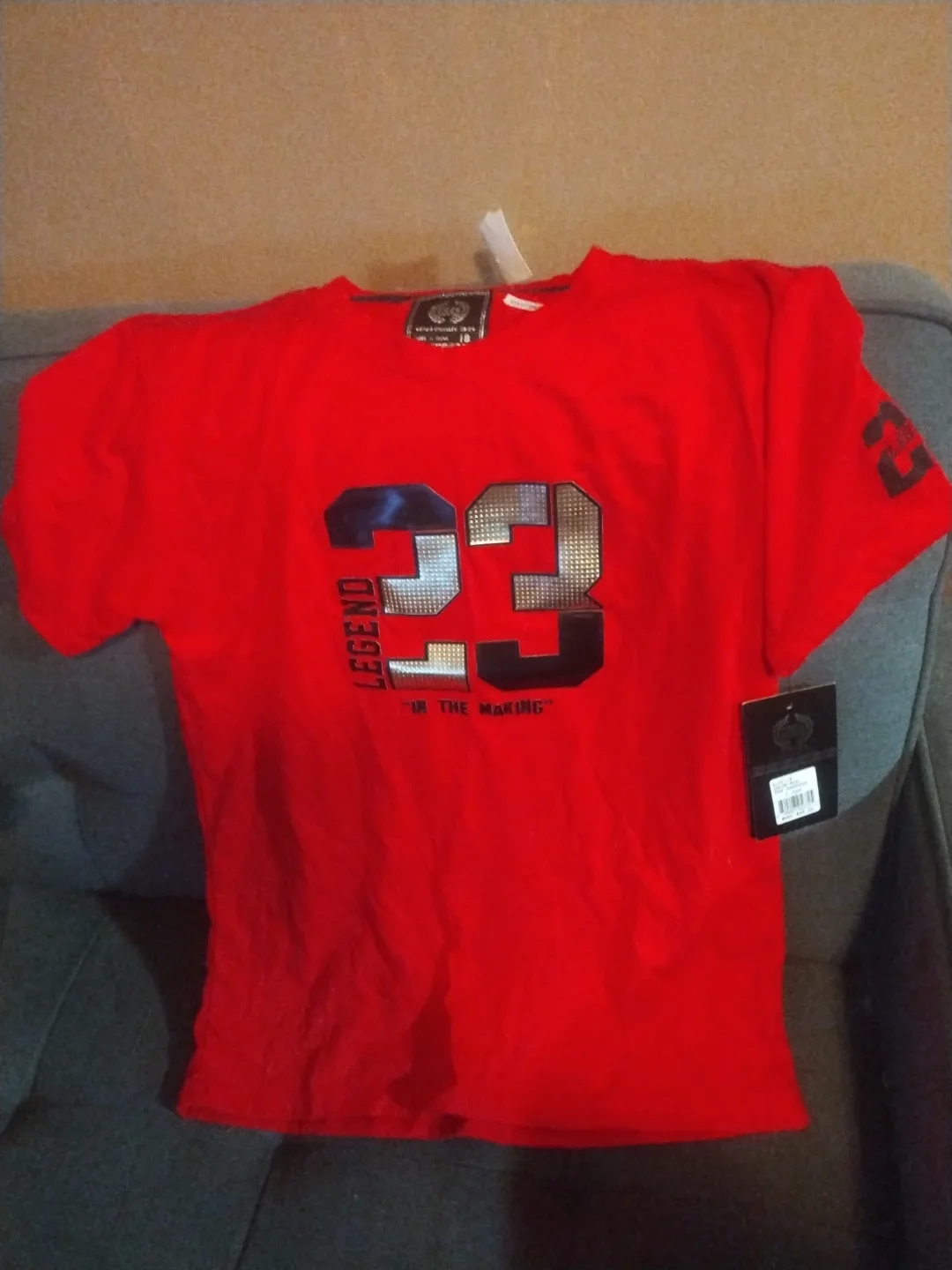 Legend in the makin Red T-shirt, Size 10 thumbnail