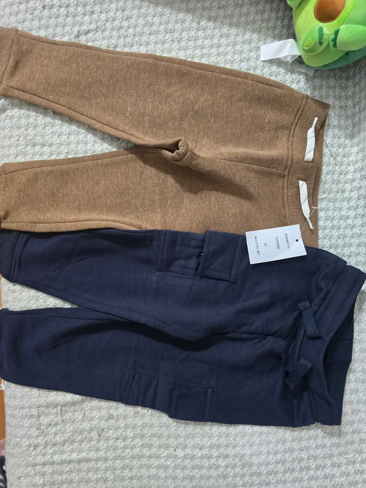 PINNY Dress, Size 6-7Y & JASMINESTAR Lunch Bag image indicator(3)