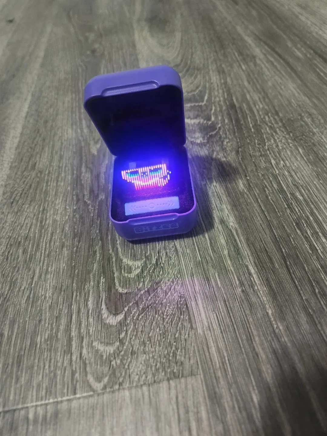 Bitzee Interactive Digital Pet Toy image indicator(2)