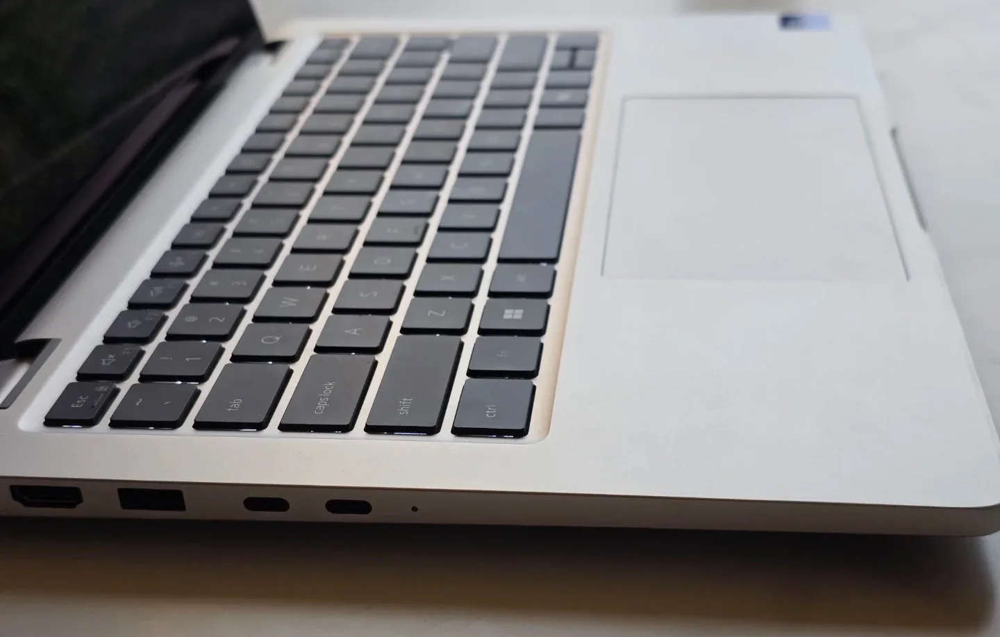 Dell Pro 13 Plus 2in1 - Core Ultra 7 255U - 512Gb SSD - 32Gb image indicator(5)