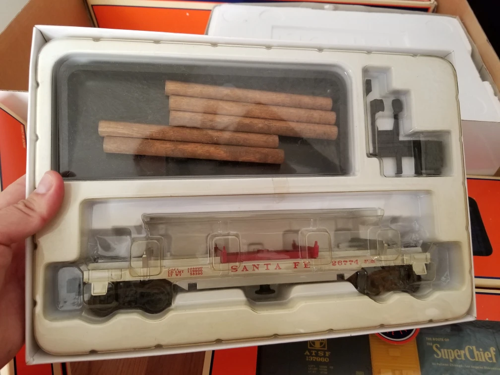 Lionel Santa Fe Steam Freight Train Set - photo 3