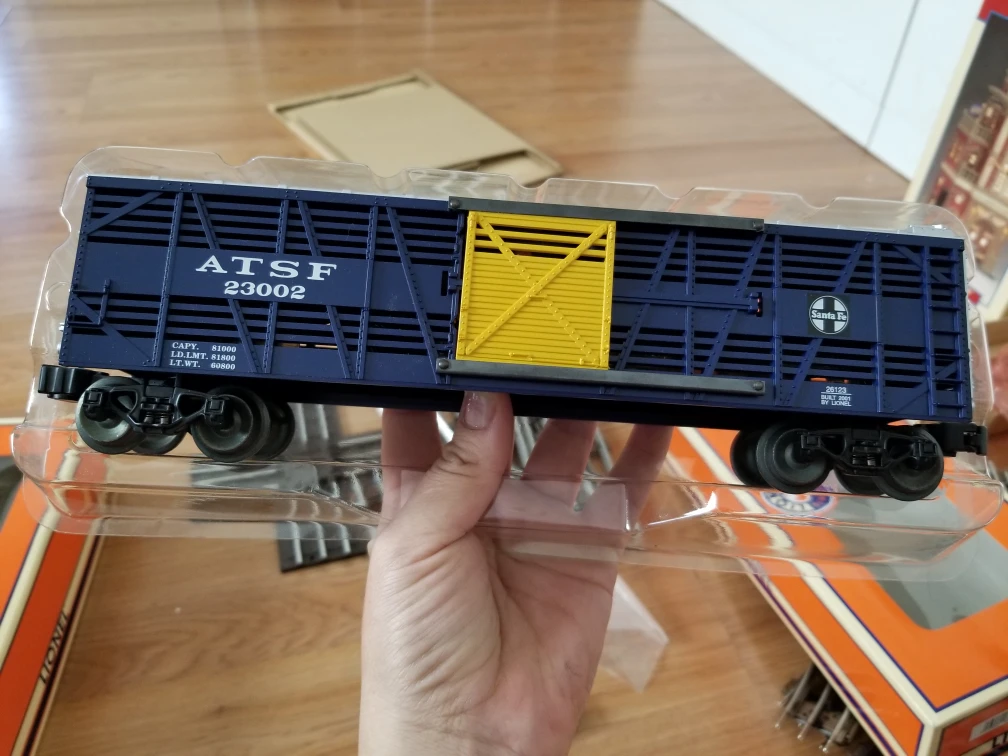 Lionel Santa Fe Steam Freight Train Set - photo 4