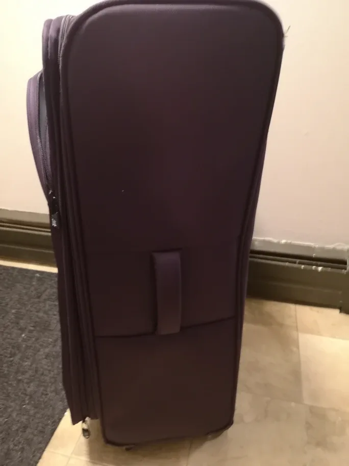 it Luggage Purple Suitcase image indicator(2)