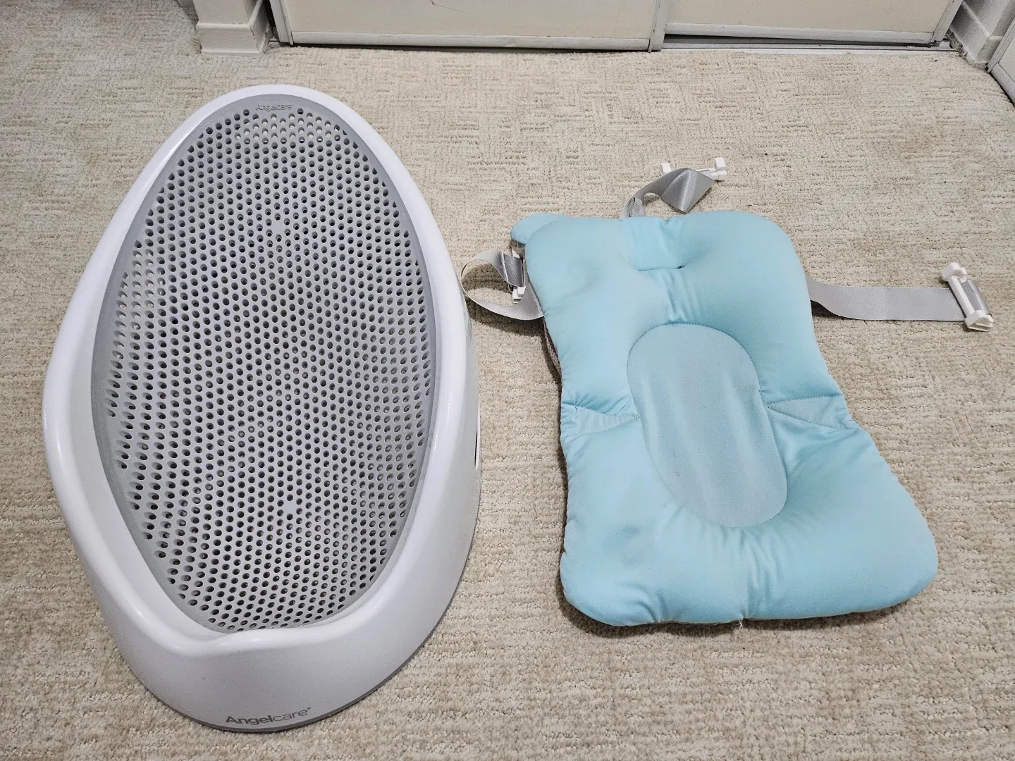 Angelcare Baby Bath Support with Pad image indicator(4)