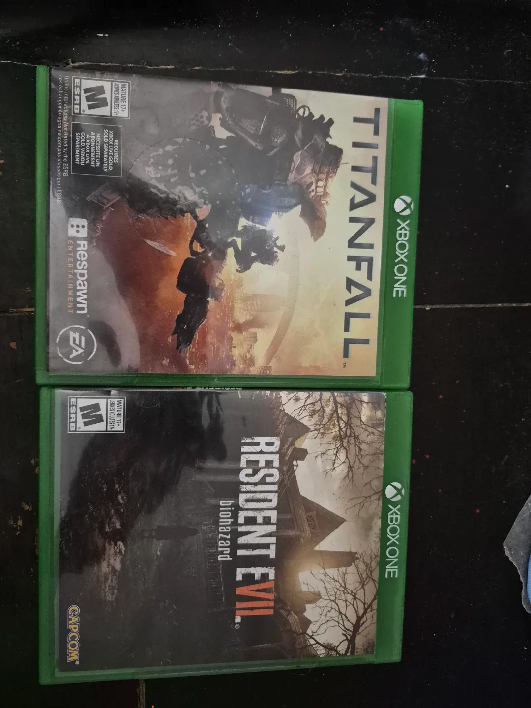 Xbox One S Console, Games, and Controllers image indicator(4)