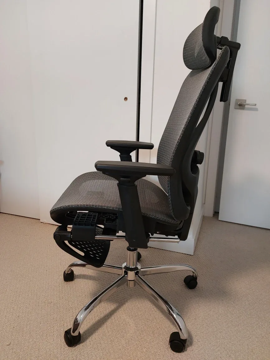 Ergonomic Mesh Office Chair - Black