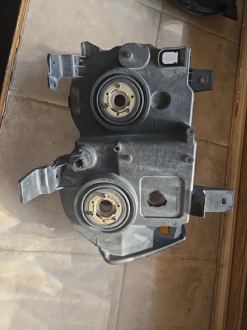 2005-2010 WK Jeep Grand Cherokee Headlight Pair image indicator(9)