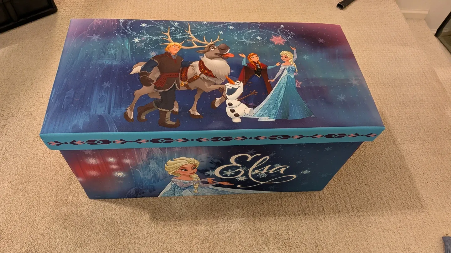 Disney 'Frozen' Toy Storage Box/Chest with toys image indicator(3)