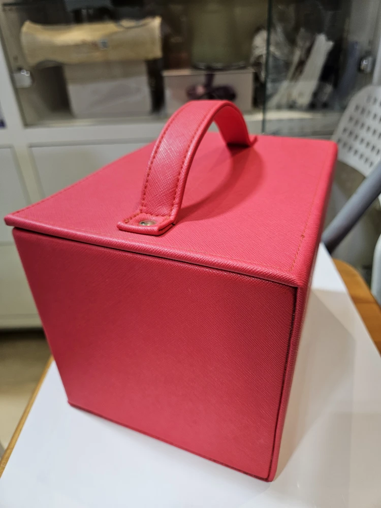 Shiseido Red Makeup Box with Mirror - photo 5