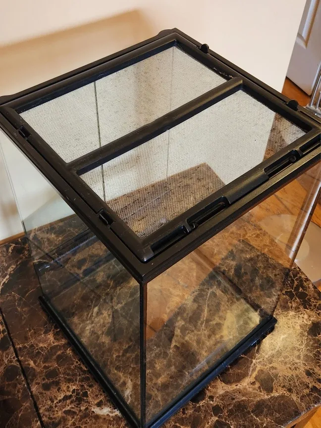 Exo Terra Glass Terrarium Mini Tall image indicator(6)