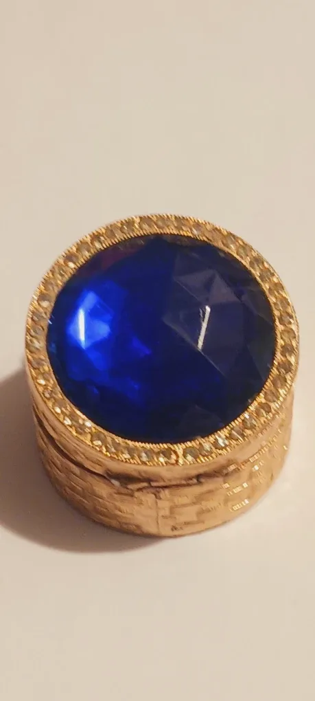 Gorgeous Vintage Blue Sapphire Top Mini Trinket Box image indicator(3)