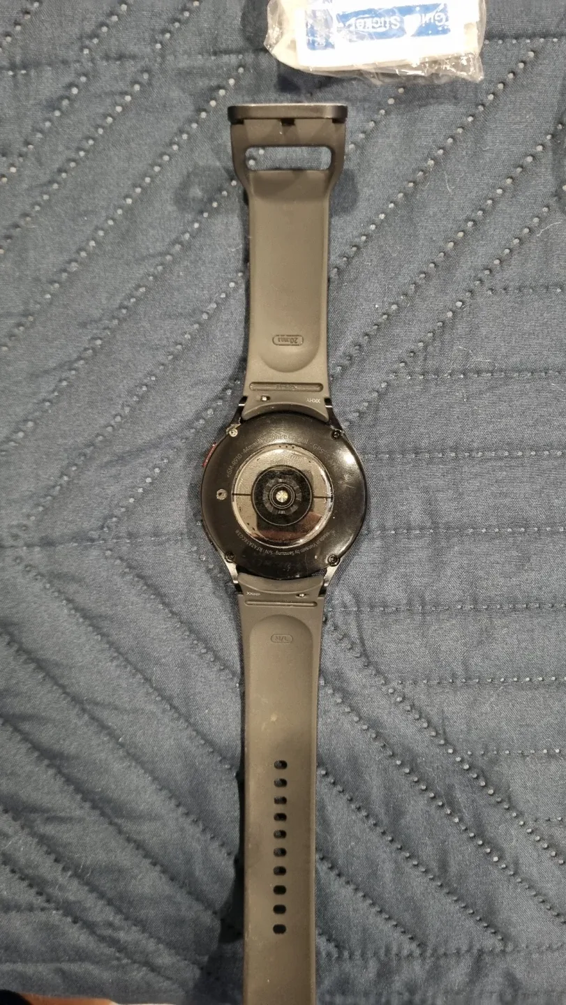 Samsung Galaxy Watch 5 - Black - 44 mm image indicator(2)